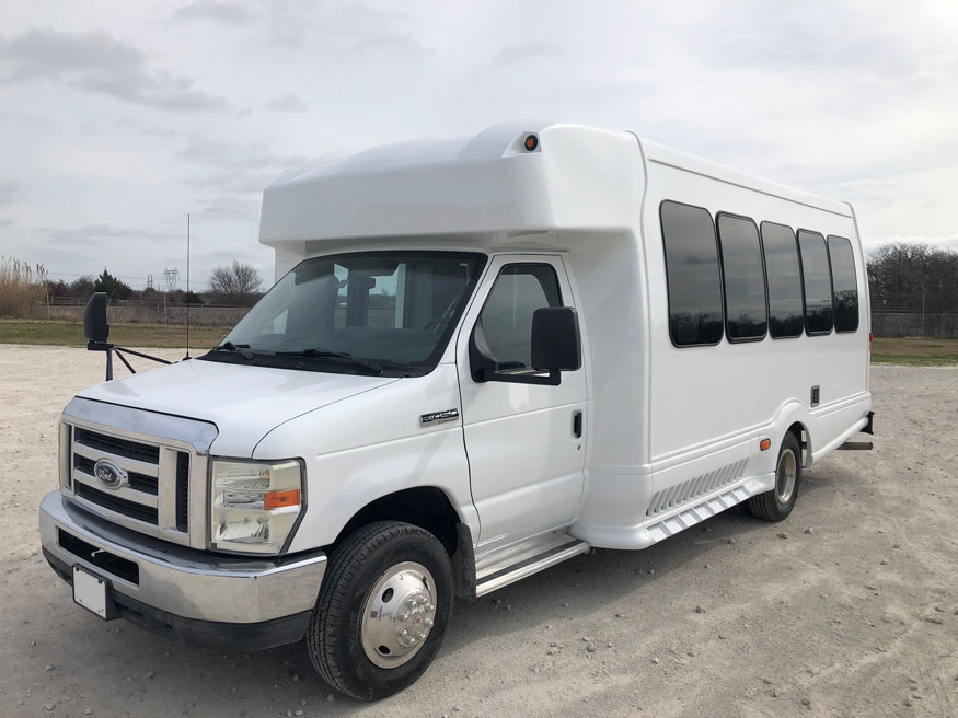 Ford E450 Turtle Top - Front